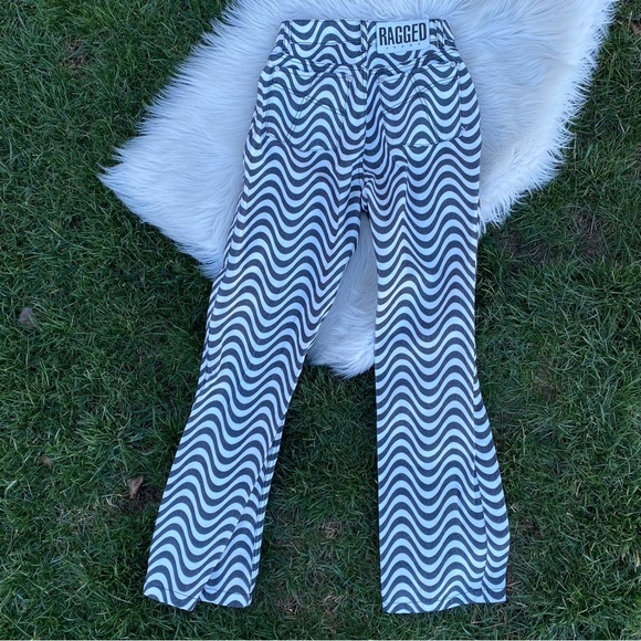 The Ragged Priest Wide Leg Dad Fit Black White Wave Print Jeans Size 24 - Picture 7 of 8